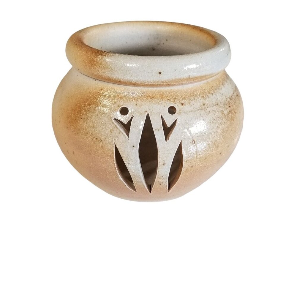 Desert Pueblo Pottery Southwestern American Small Clay pot Signed Buck